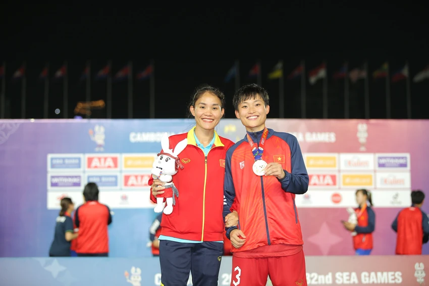 Chương Thị Kiều bị gạch tên giờ chót vì chưa bình phục hẳn chấn thương. Chương Thị Kiều bị gạch tên giờ chót vì chưa bình phục hẳn chấn thương.