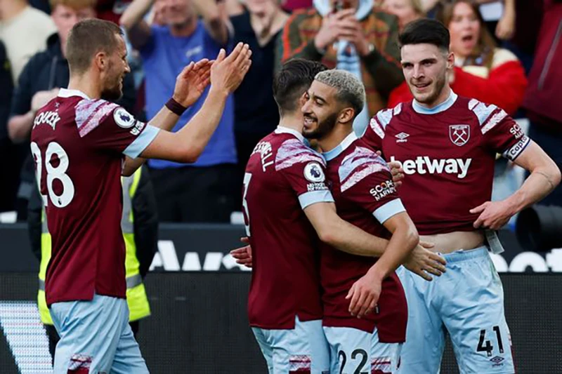 West Ham trong tầm ngắm của Sheikh Jassim nếu ông không mua được MU. ẢNH: GETTY West Ham trong tầm ngắm của Sheikh Jassim nếu ông không mua được MU. ẢNH: GETTY