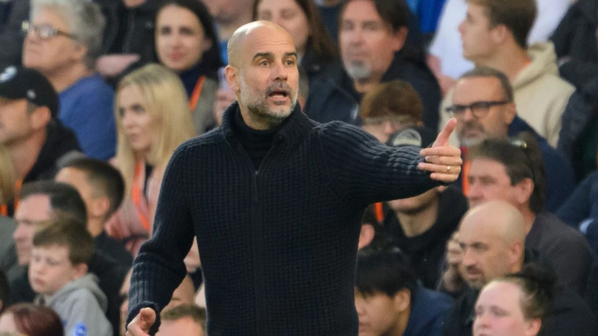 Pep Guardiola cho rằng bàn thắng của Haaland phải được công nhận. ẢNH: GETTY Pep Guardiola cho rằng bàn thắng của Haaland phải được công nhận. ẢNH: GETTY