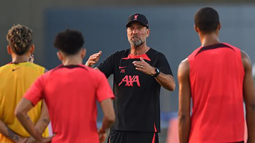 Klopp dự kiến sẽ làm việc với nhiều cầu thủ mới mùa tới. ẢNH: GETTY Klopp dự kiến sẽ làm việc với nhiều cầu thủ mới mùa tới. ẢNH: GETTY