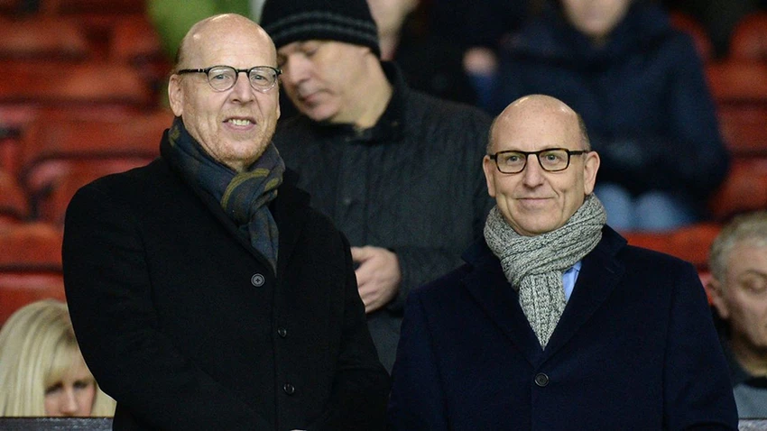 Nhà Glazer đang rao bán CLB có giá trị cao thứ hai thế giới Man Utd. ẢNH: GETTY Nhà Glazer đang rao bán CLB có giá trị cao thứ hai thế giới Man Utd. ẢNH: GETTY