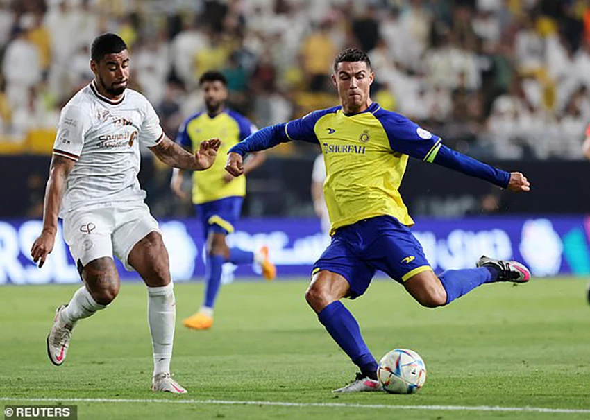 Nếu đến Saudi Arabia, lương của Messi sẽ cao gần gấp đôi so với Ronaldo. ẢNH: REUTERS