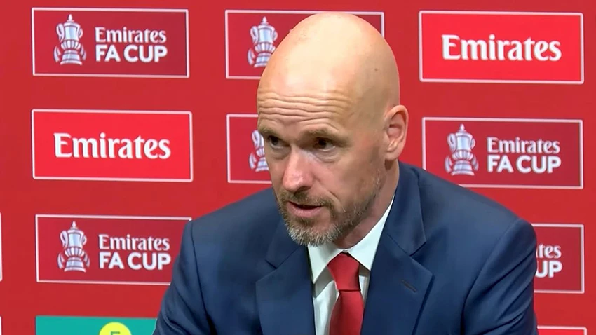 Ten Hag khẳng định vấn đề của MU là ở cả đội bóng chứ không riêng cá nhân nào. ẢNH: MIRROR