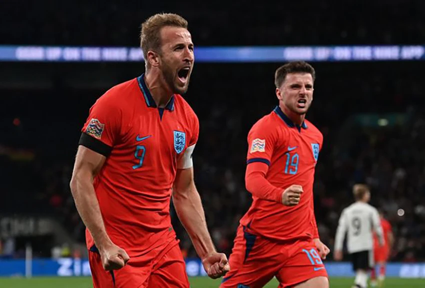 Bộ đôi người Anh Harry Kane và Mason Mount đều có thể gia nhập Old Trafford. ẢNH: GETTY Bộ đôi người Anh Harry Kane và Mason Mount đều có thể gia nhập Old Trafford. ẢNH: GETTY