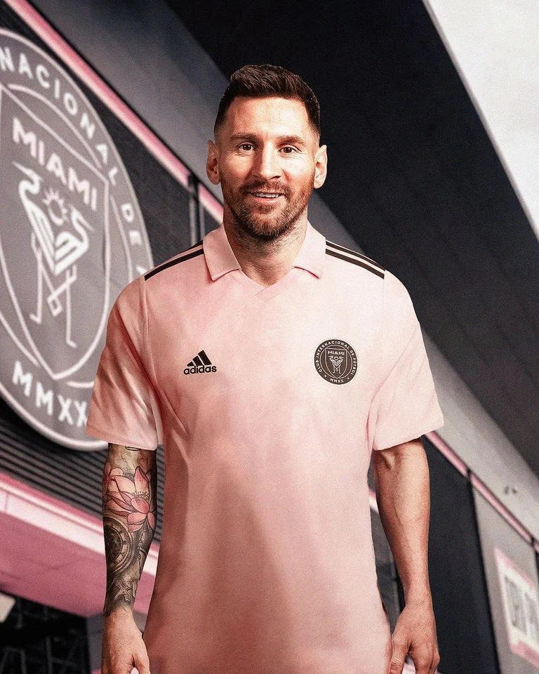 Messi quyết định gia nhập Inter Miami thay vì Barca. Ảnh: GETTY