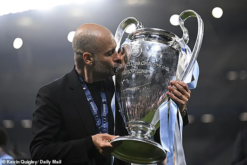 Jack Grealish ca ngợi Pep Guardiola là thiên tài. ẢNH: DAILY MAIL