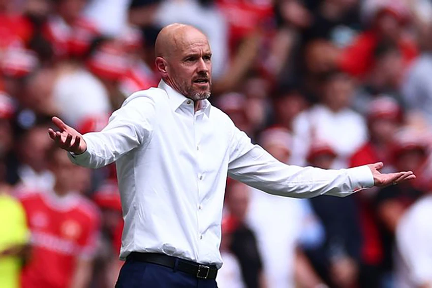 Ten Hag vẫn chưa thể triển khai kế hoạch chuyển nhượng của mình vì quá trình đổi chủ ở MU vẫn chưa kết thúc. ẢNH: GETTY Ten Hag vẫn chưa thể triển khai kế hoạch chuyển nhượng của mình vì quá trình đổi chủ ở MU vẫn chưa kết thúc. ẢNH: GETTY