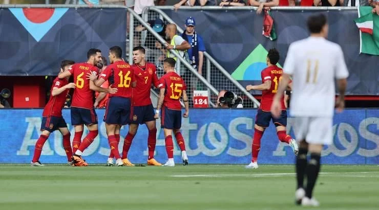 Tây Ban Nha đã có trận đấu xuất sắc trước tuyển Ý đầy mới lạ. Ảnh: Getty Tây Ban Nha đã có trận đấu xuất sắc trước tuyển Ý đầy mới lạ. Ảnh: Getty