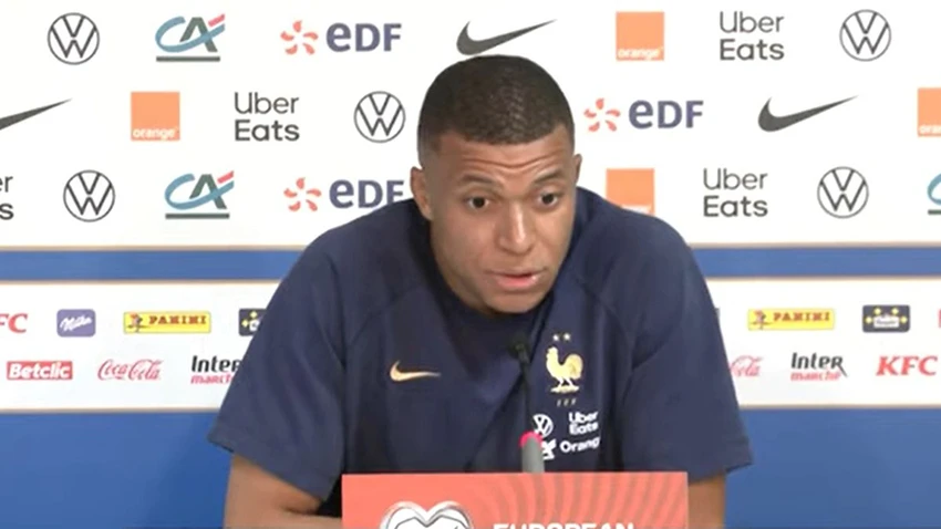 Mbappe khẳng định anh sẽ chơi cho PSG mùa giải tới. ẢNH: GETTY