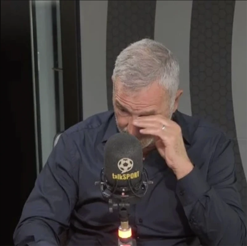 Graeme Souness bật khóc chia sẻ về tấm lòng vàng của Sir Alex Ferguson. ẢNH: TALKSPORTS Graeme Souness bật khóc chia sẻ về tấm lòng vàng của Sir Alex Ferguson. ẢNH: TALKSPORTS