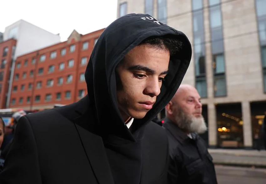 Mason Greenwood không thi đấu 1 trận nào trong suốt một năm rưỡi qua. ẢNH: GETTY Mason Greenwood không thi đấu 1 trận nào trong suốt một năm rưỡi qua. ẢNH: GETTY