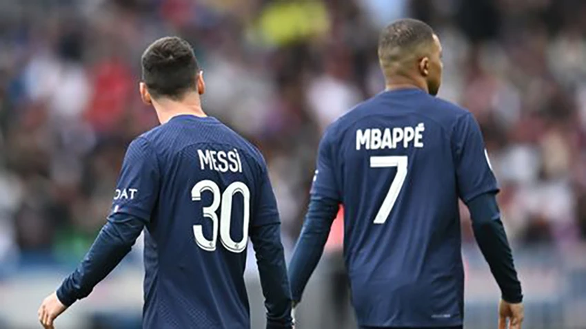 Messi và Mbappe đều bị các fan PSG chỉ trích vì không thể giúp đội vô địch Champions League. ẢNH: GETTY