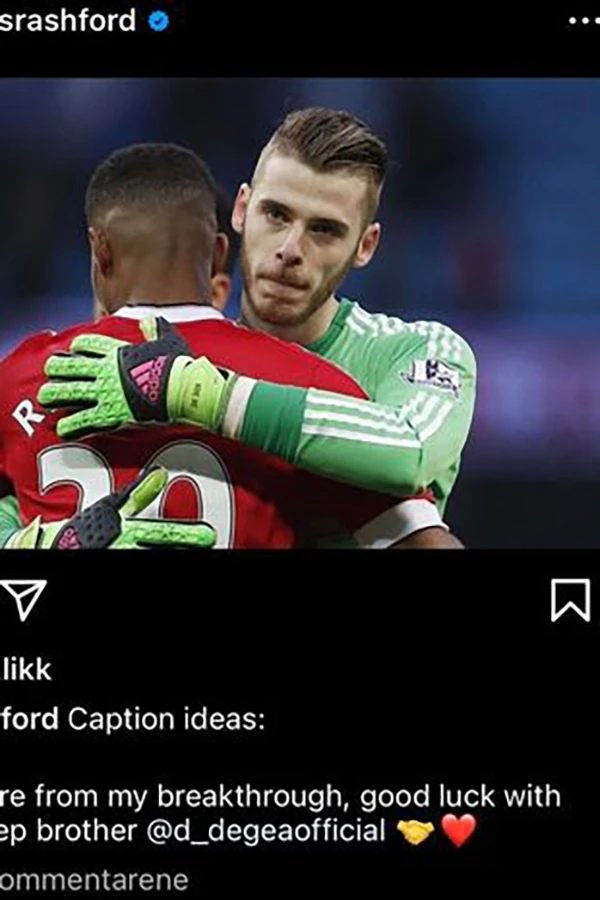 Caption "bị lỗi" của Rashford gửi De Gea. ẢNH: MIRROR Caption "bị lỗi" của Rashford gửi De Gea. ẢNH: MIRROR