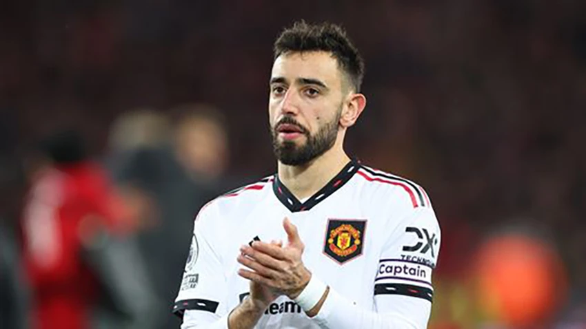Bruno Fernandes sẽ chính thức mang băng đội trưởng MU trong chuyến du đấu tại Mỹ. ẢNH: GETTY Bruno Fernandes sẽ chính thức mang băng đội trưởng MU trong chuyến du đấu tại Mỹ. ẢNH: GETTY