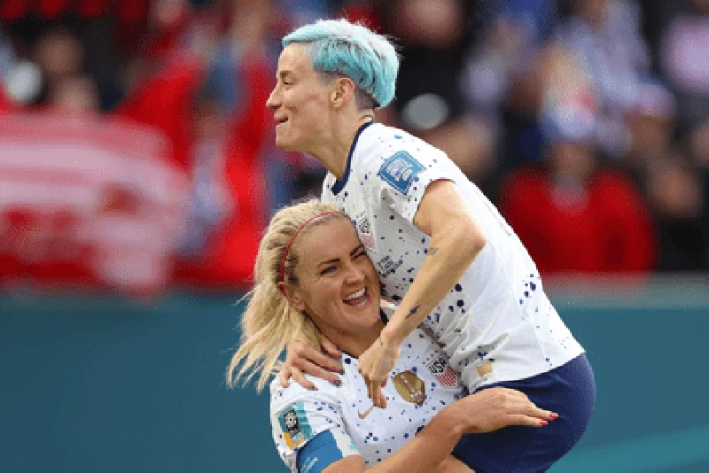 Lindsey Horan ăn mừng bàn thắng cùng Megan Raphinoe. ẢNH: FIFA Lindsey Horan ăn mừng bàn thắng cùng Megan Raphinoe. ẢNH: FIFA
