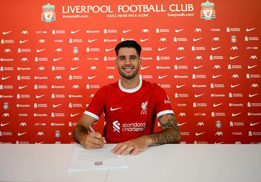 Szoboszlai gia nhập Liverpool khiến Man City khó mua Josko Gvardiol vì RB Leipzig không cần tiền. ẢNH: GETTY Szoboszlai gia nhập Liverpool khiến Man City khó mua Josko Gvardiol vì RB Leipzig không cần tiền. ẢNH: GETTY
