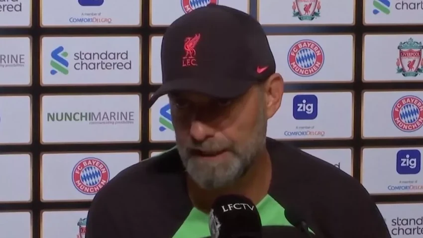 Klopp đã chỉ trích đích danh 4 hậu vệ của Liverpool. ẢNH: SKY SPORTS Klopp đã chỉ trích đích danh 4 hậu vệ của Liverpool. ẢNH: SKY SPORTS