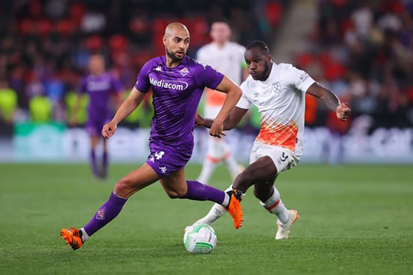 Sau Rasmus Hojlund, ưu tiên chuyển nhượng tiếp theo của MU là Sofyan Amrabat. ẢNH: GETTY Sau Rasmus Hojlund, ưu tiên chuyển nhượng tiếp theo của MU là Sofyan Amrabat. ẢNH: GETTY