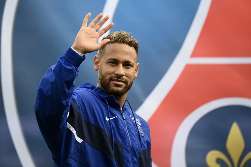 Neymar từng đến PSG với mức phí kỷ lục thế giới đến tận lúc này. ẢNH: AFP Neymar từng đến PSG với mức phí kỷ lục thế giới đến tận lúc này. ẢNH: AFP