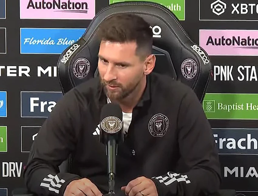 Messi trong buổi họp báo đầu tiên trước giới truyền thông Mỹ. ẢNH: GETTY Messi trong buổi họp báo đầu tiên trước giới truyền thông Mỹ. ẢNH: GETTY