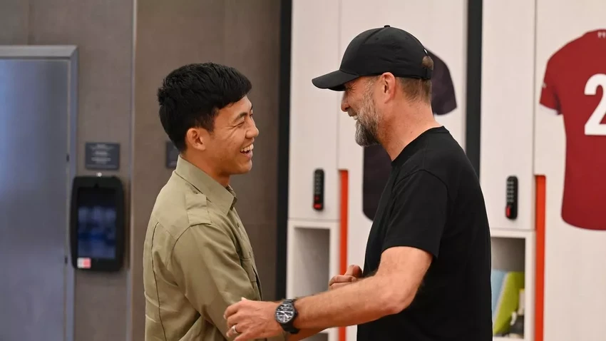 HLV Jurgen Klopp dành nhiều lời "có cánh" cho cậu học trò mới Endo. ẢNH: GETTY HLV Jurgen Klopp dành nhiều lời "có cánh" cho cậu học trò mới Endo. ẢNH: GETTY