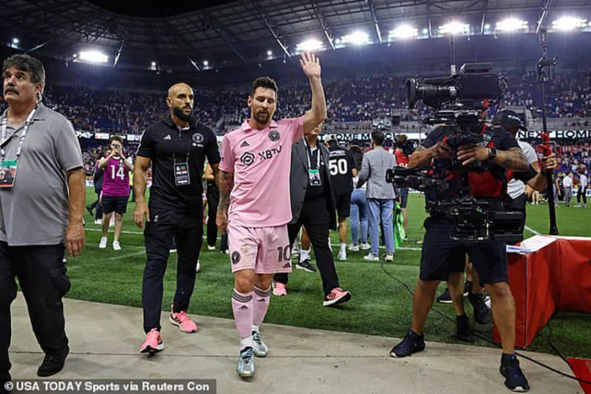 Messi phải tập trung đội tuyển Argentina đá vòng loại World Cup và không thể góp mặt trong một số trận đấu của Inter Miami. ẢNH: REUTERS
