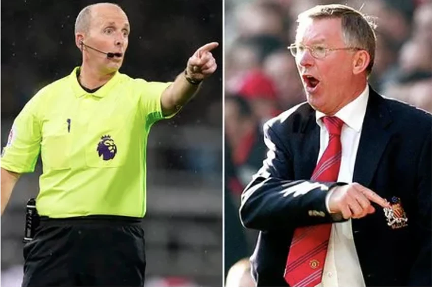 Mike Dean nói đùa rằng, Sir Alex Ferguson không bao giờ sử dụng máy sấy tóc với ông vì ông không có tóc. ẢNH: DAILY STAR Mike Dean nói đùa rằng, Sir Alex Ferguson không bao giờ sử dụng máy sấy tóc với ông vì ông không có tóc. ẢNH: DAILY STAR