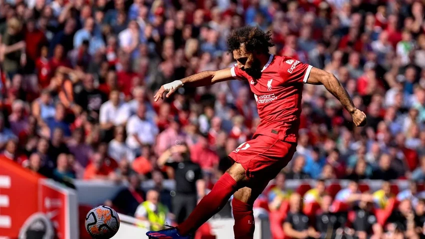 Al Ittihad không từ bỏ mua Salah dù Liverpool tuyên bố không bán. ẢNH: GETTY Al Ittihad không từ bỏ mua Salah dù Liverpool tuyên bố không bán. ẢNH: GETTY