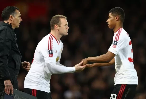 Rashford chỉ thể hiện tài năng trên sân cỏ, chứ chưa có tư chất là đội trưởng MU như tiền bối Wayne Rooney. ẢNH: GETTY Rashford chỉ thể hiện tài năng trên sân cỏ, chứ chưa có tư chất là đội trưởng MU như tiền bối Wayne Rooney. ẢNH: GETTY