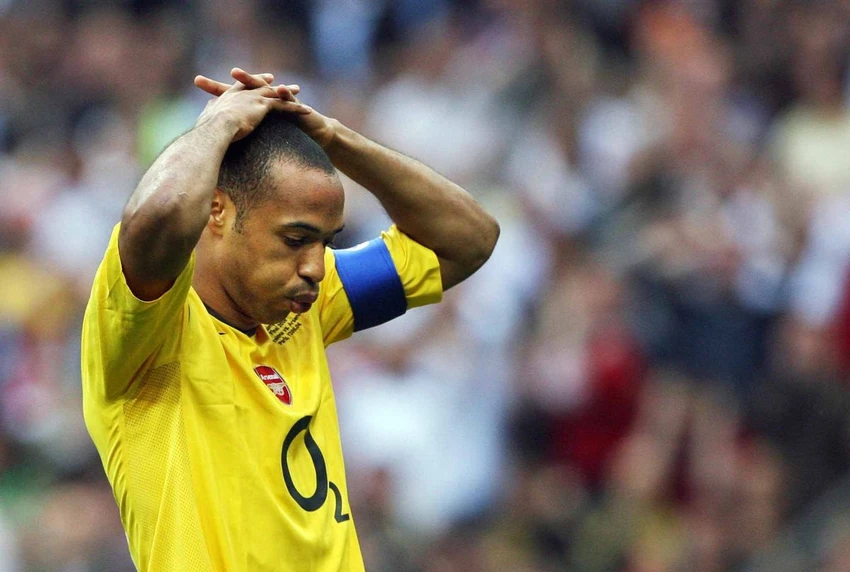Thiery Henry từng chứng kiến đội nam Arsenal thua ngược Barcelona 1-2 trong trận chung kết Champions League. ẢNH: GETTY Thiery Henry từng chứng kiến đội nam Arsenal thua ngược Barcelona 1-2 trong trận chung kết Champions League. ẢNH: GETTY