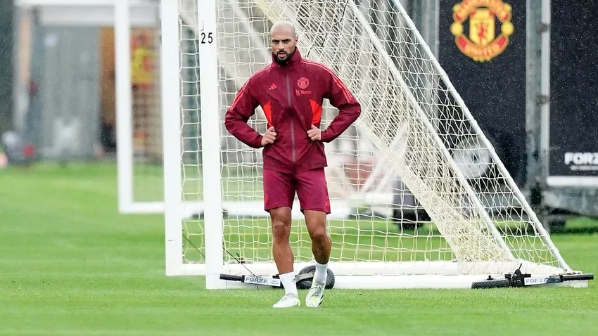 manchester-united-amrabat.jpg