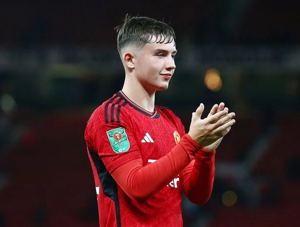 manchester-united-dan-gore.jpeg