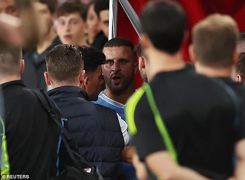 man-city-kyle-walker.jpg