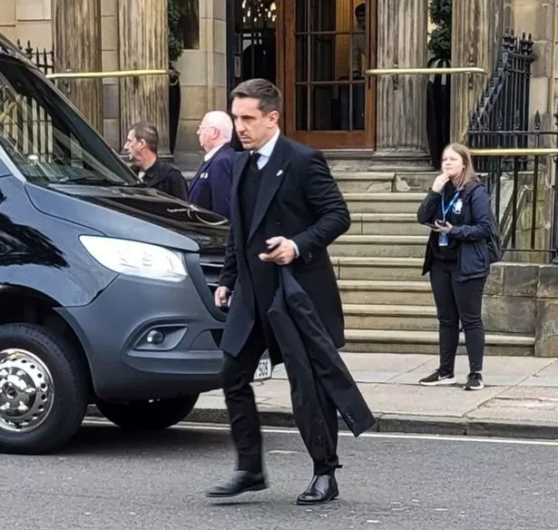 neville-manchester-united.jpg