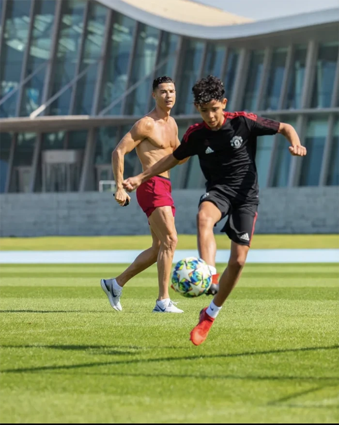 ronaldo-jr-cristano-ronaldo.png