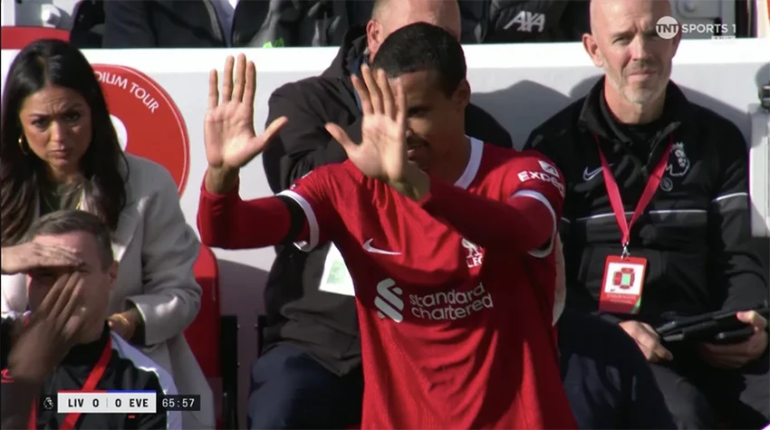matip-konate-liverpool.png