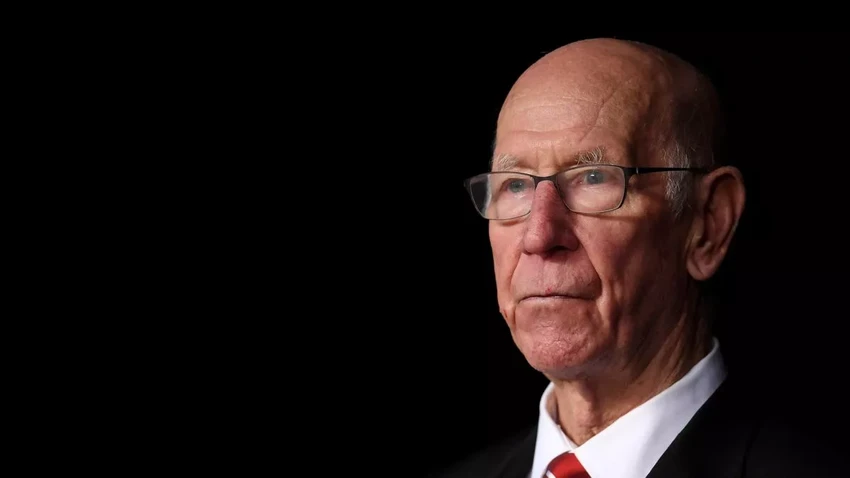 sir Bobby Charlton, sir Bobby Charlton qua đời