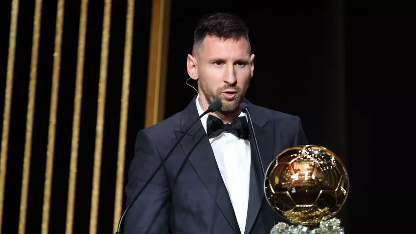 qua-bong-vang-the-gioi-messi.jpg