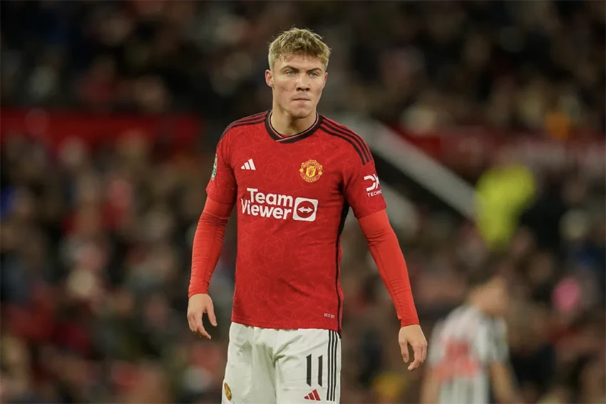 manchester-united-hojlund.png