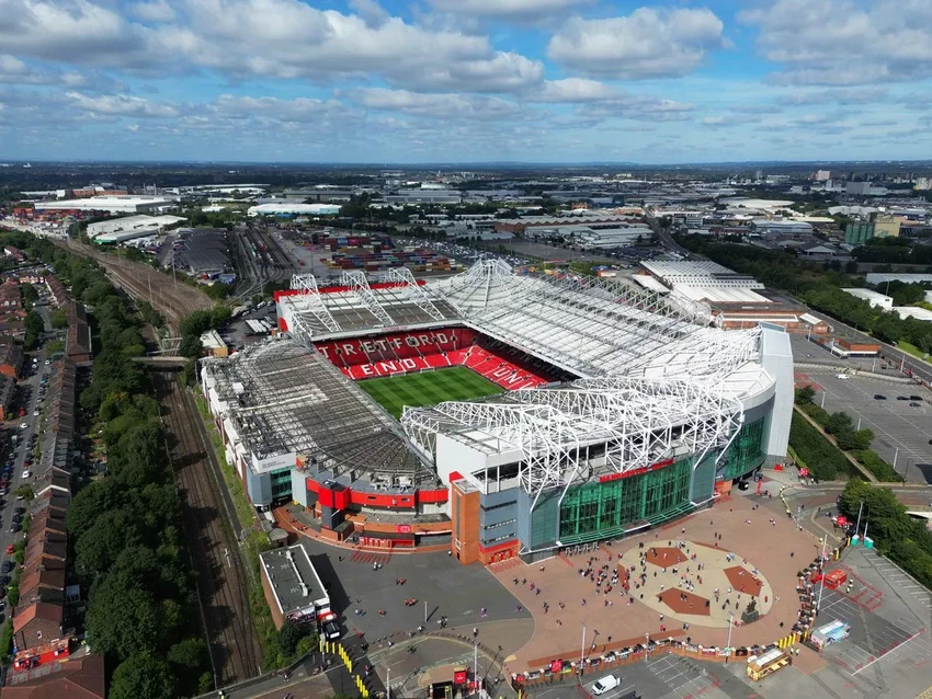 manchester-united-old-trafford.jpg