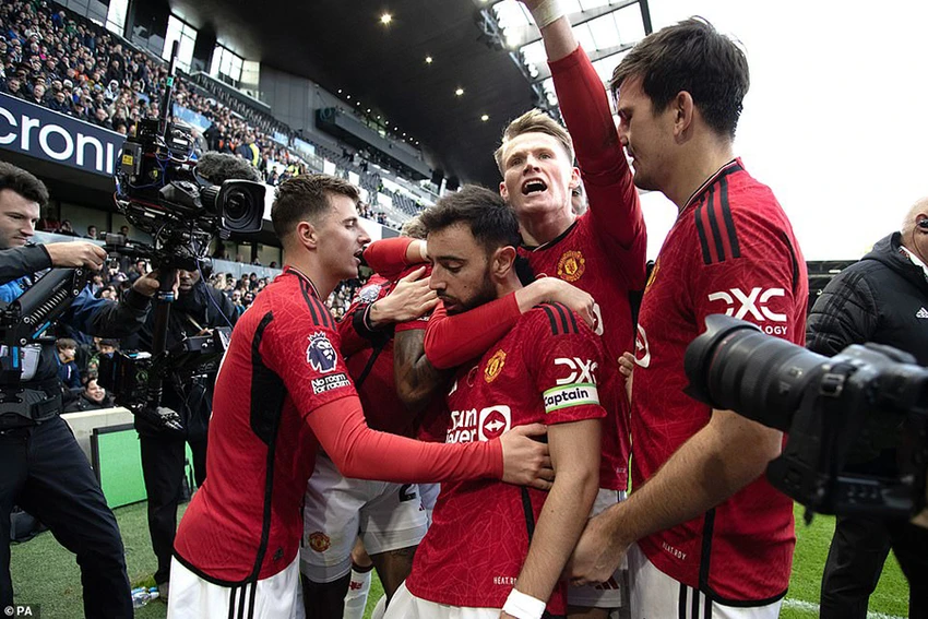 scott-mctominay-bruno-fernandes-manchester-united-3607-3287.jpg