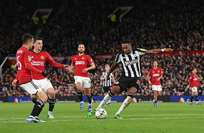 mu-newcastle-premier-league.jpeg