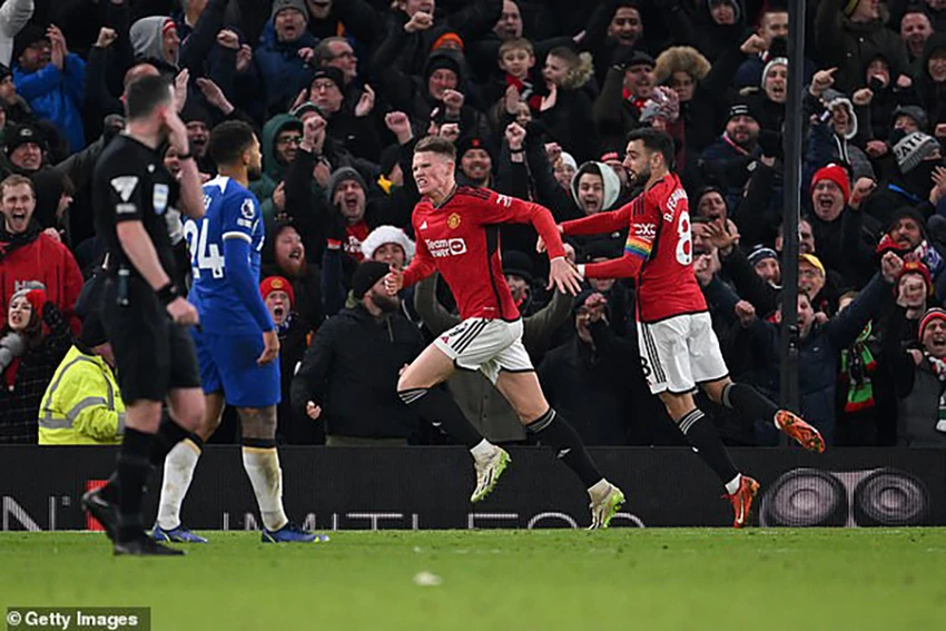 MANCHESTER-UNITED-MCTOMINAY.jpg