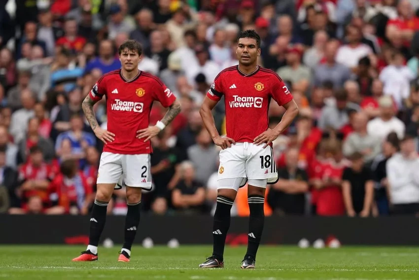 casemiro-lindelof-manchester-united-8874.jpg