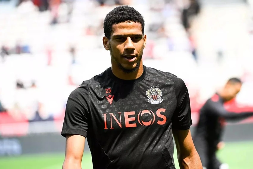 manchester-united-jean-clair-todibo-6207.jpg