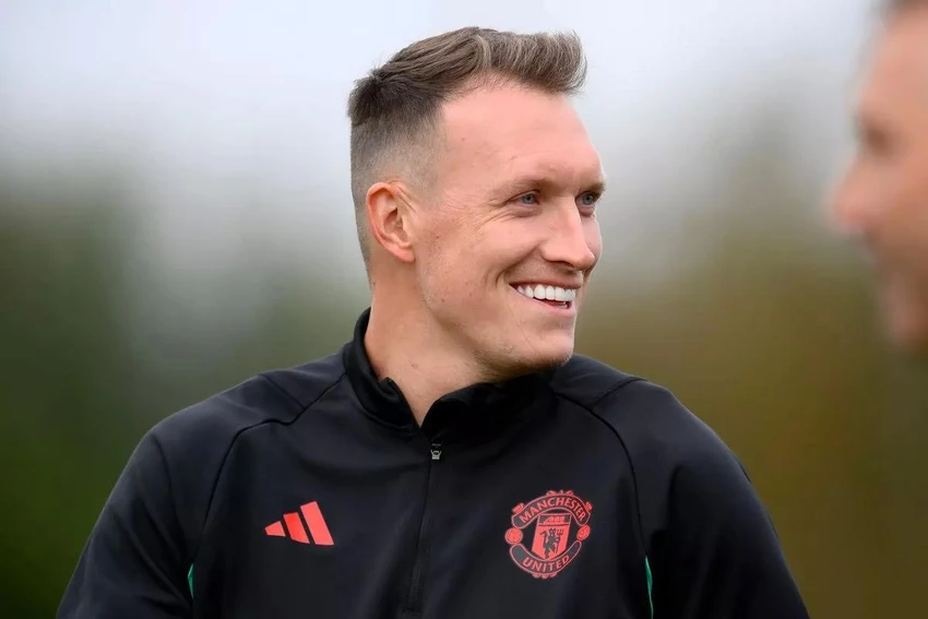 manchester-united-phil-jones-8091.jpg