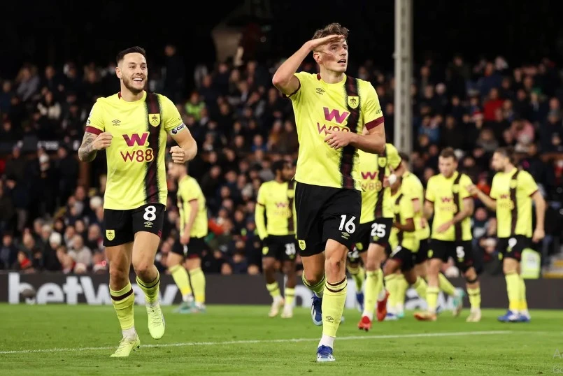 premier-league-8335.jpeg