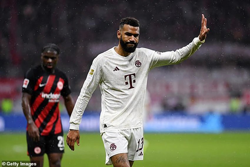 choupo-moting-manchester-united-9118.jpg