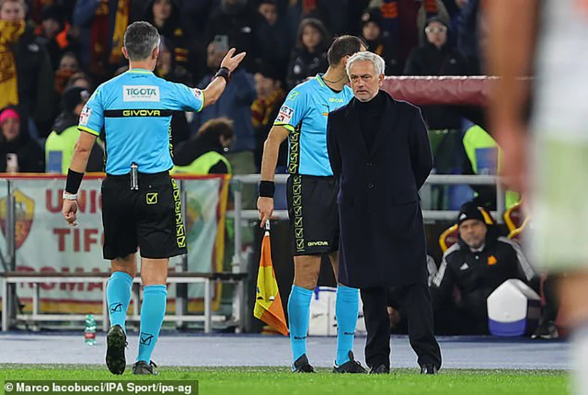 as-roma-jose-mourinho-8086.jpg