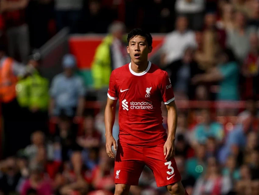 liverpool-Wataru-Endo.jpg